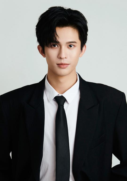 周沛宸 Peichen Zhou