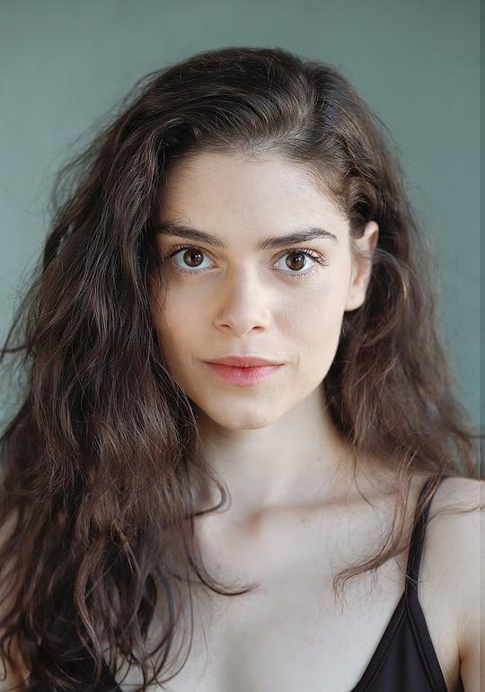 Leona Sklenickova Leona Sklenickova