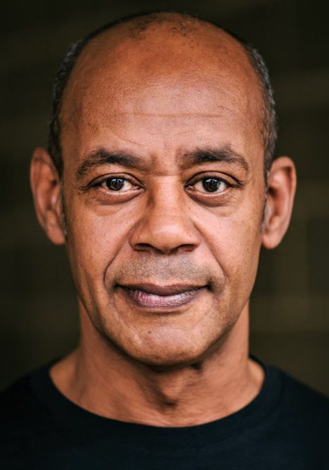 霍华德·萨德勒 Howard Saddler