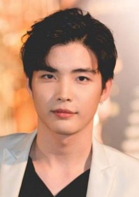 帕萨通·勒特沙堤旺 Pasatorn Lertsathitwong