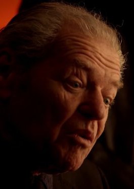 阿隆·塔格 Aron Tager