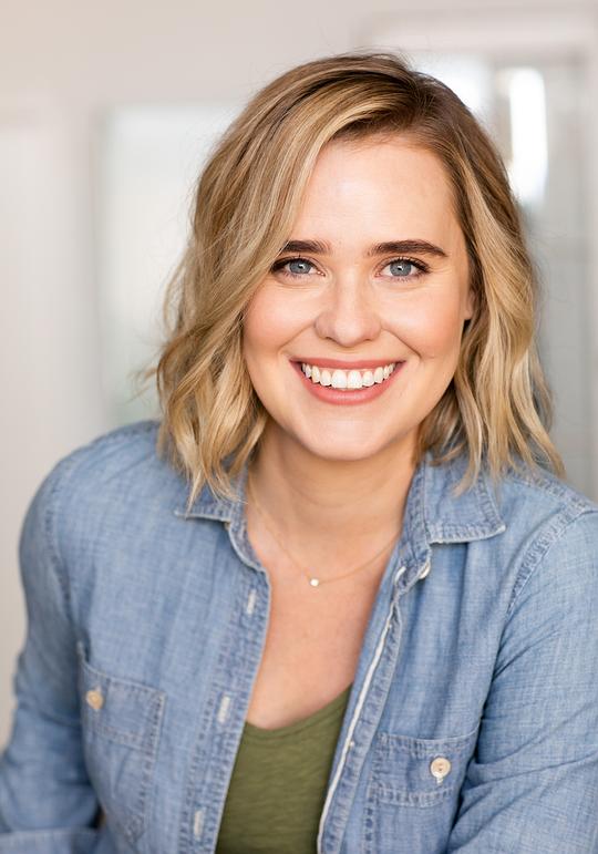乔治娅·米沙克 Georgia Mischak