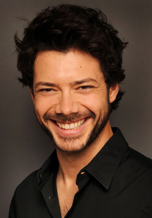 阿尔瓦罗·莫特 Álvaro Morte