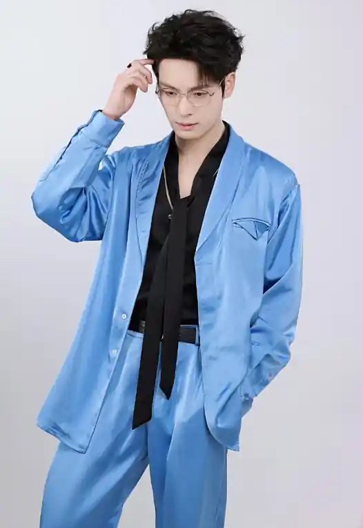 刘叁肆 LIu Sansi