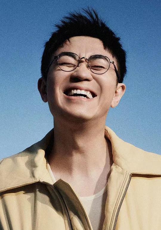 大鹏 Chengpeng Dong