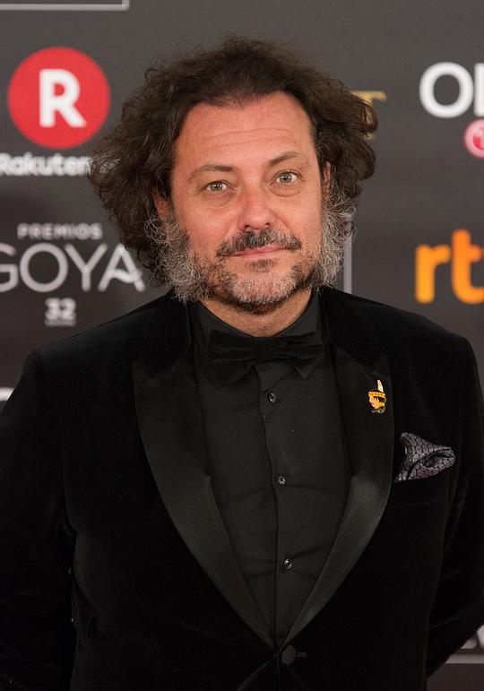 恩里克·洛佩斯·拉维涅 Enrique López Lavigne