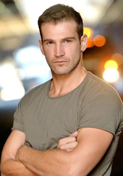 克莱顿·亚当斯 Clayton Adams