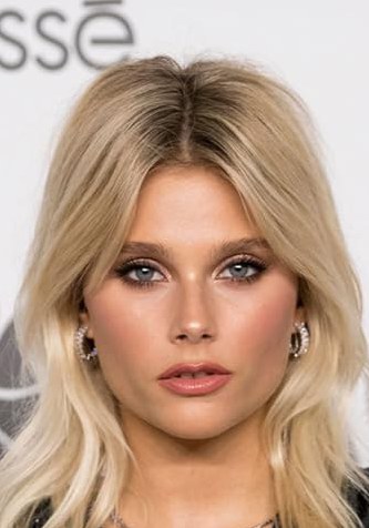 瓦伦蒂娜·泽内雷 Valentina Zenere