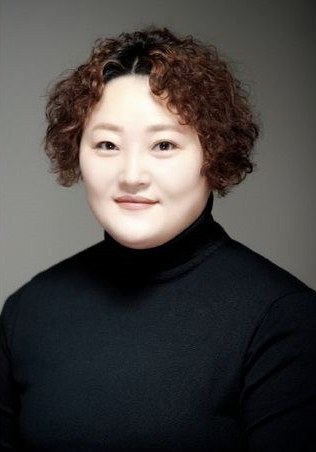 朴智雅 Park Jee A