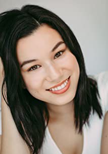 米娅·洛韦 Mya Lowe