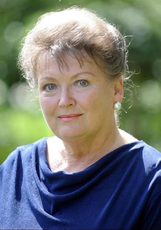 莎拉·巴德尔 Sarah Badel