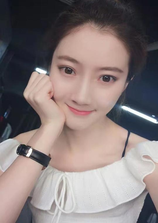 屈茜茜 Qianqian Qu