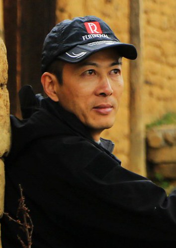 卢翔 Xiang Lu