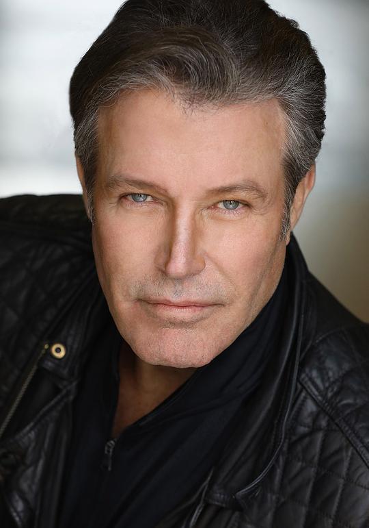 迈克尔·伍兹 Michael Woods