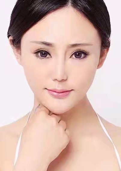 李越昕蕾 Amy