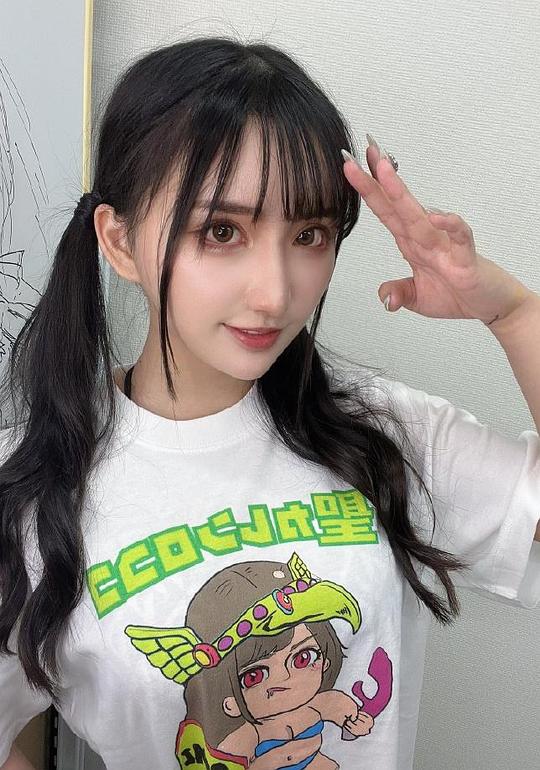 楪花恋 Karen Yuzuriha