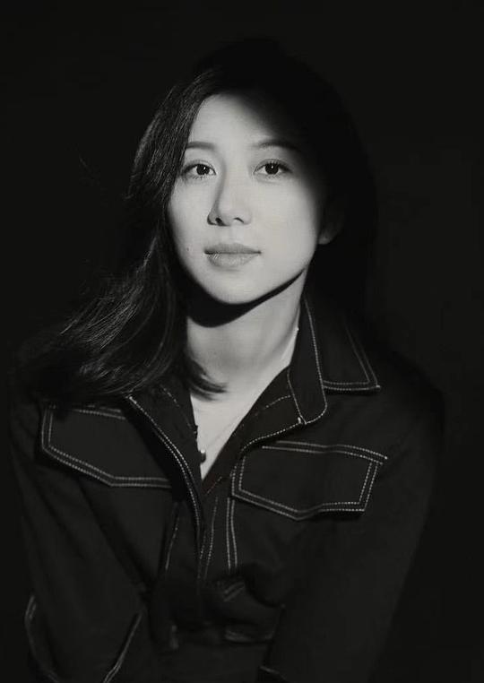 邹静 Jess Zou