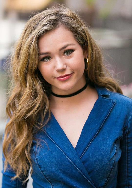 布瑞克·巴辛格 Brec Bassinger