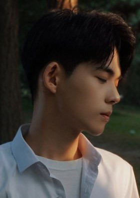 刘宇轩 Yuxuan Liu