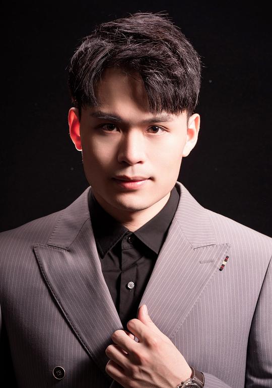 戴可伟 Kewei Dai