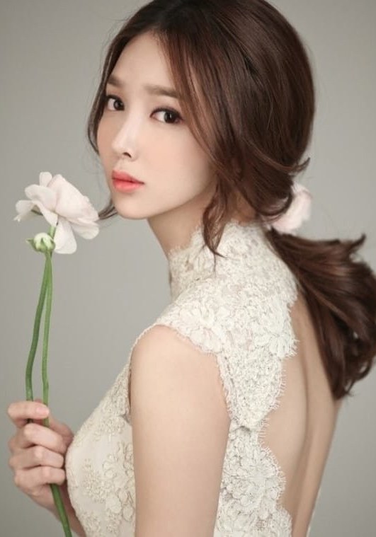 宋彩鳞 Song Chae Rin