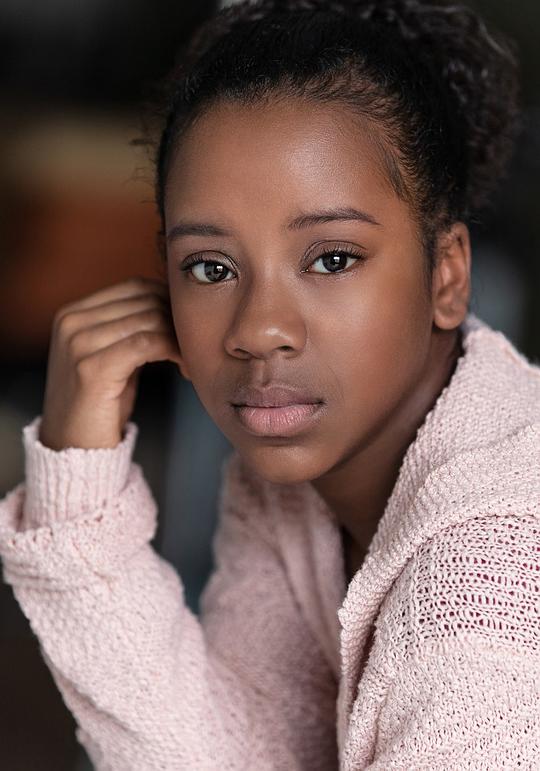 卡姆林·琼斯 Camryn Jones