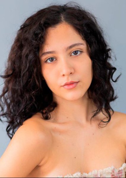 罗兰·索菲亚 Loren Sofía