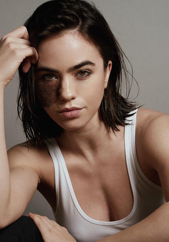 卡桑德拉·诺德 Cassandra Naud