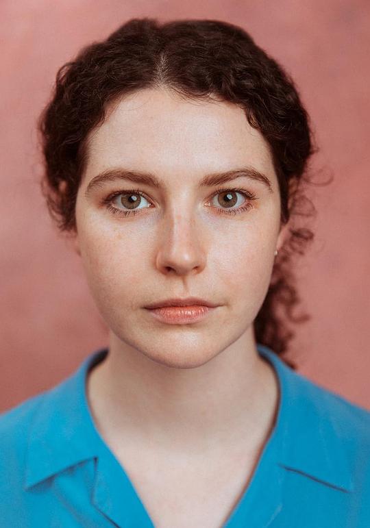 莫利·维弗斯 Molly Vevers