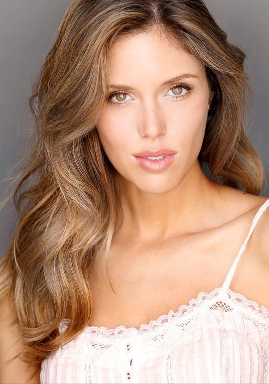凯拉·伊薇儿 Kayla Ewell