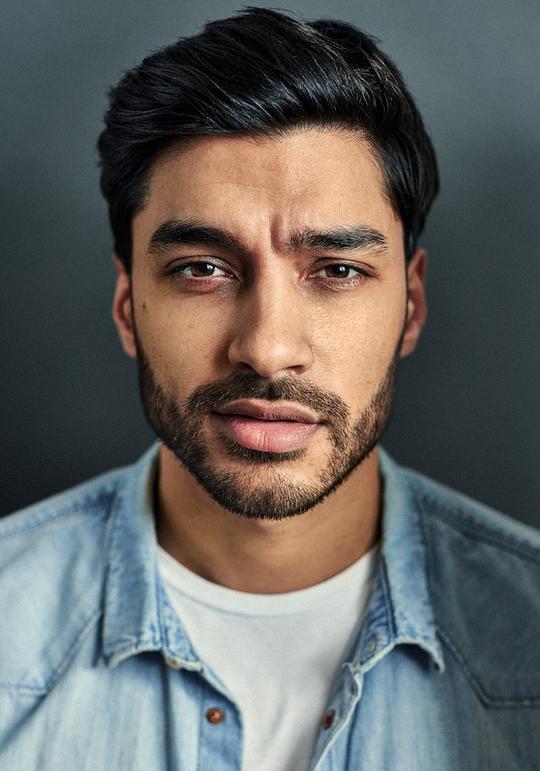 特雷弗·坎斯瓦兰 Trevor Kaneswaran