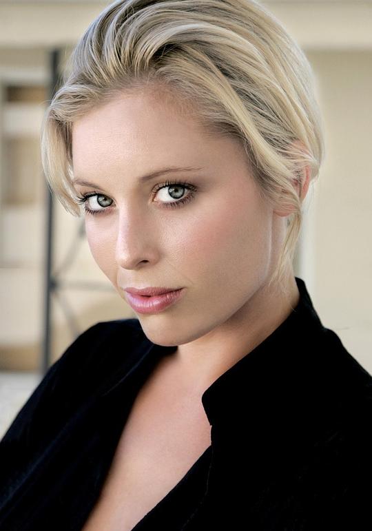 艾米·乔尔顿 Ami Chorlton