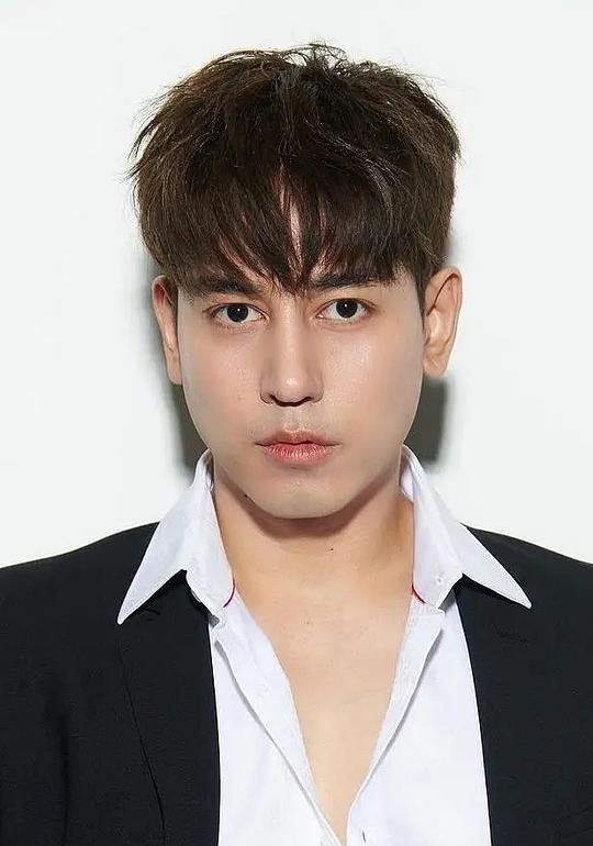 泰贡·康恰 Thagoon Karnthip