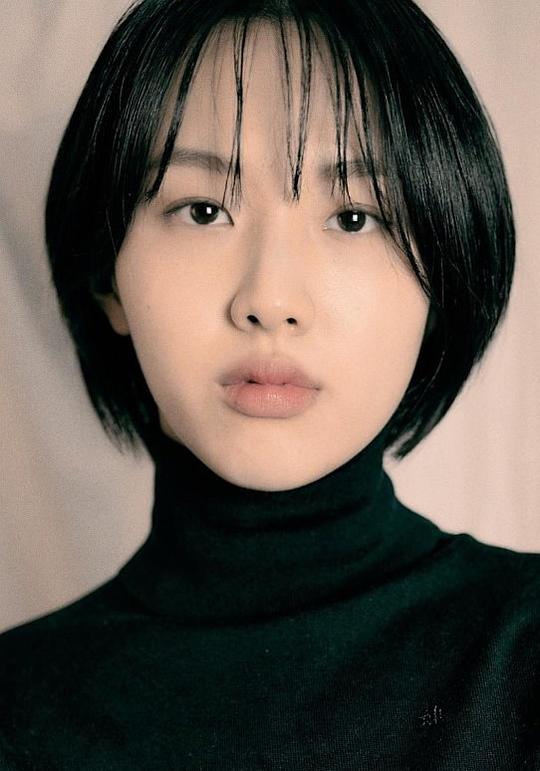 金恩菲 Eun-bi Kim