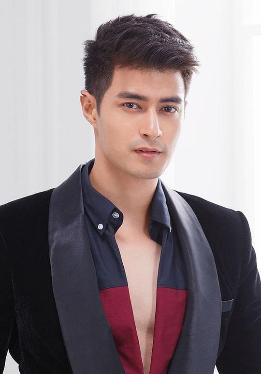 甘亚克·阿卡翁 Kunyakrit Akhawong