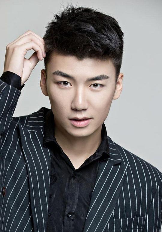 李梦男 Mengnan Li