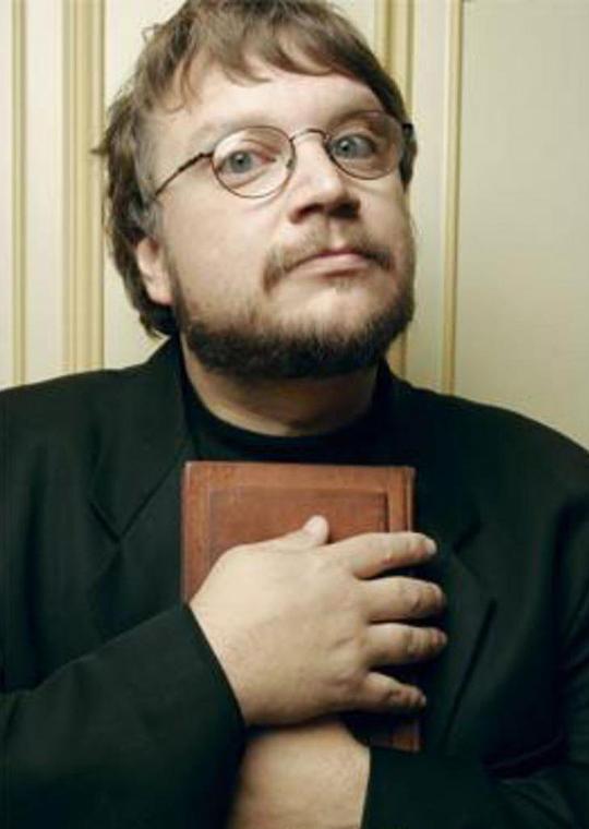 吉尔莫·德尔·托罗 Guillermo del Toro