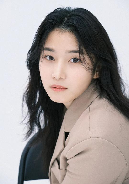 韩允智 Yun-ji Han