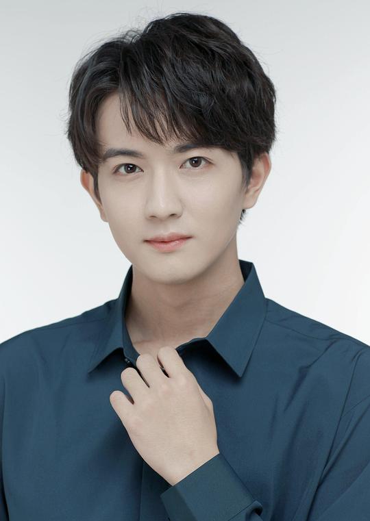 阳欣珂 Xinke Yang