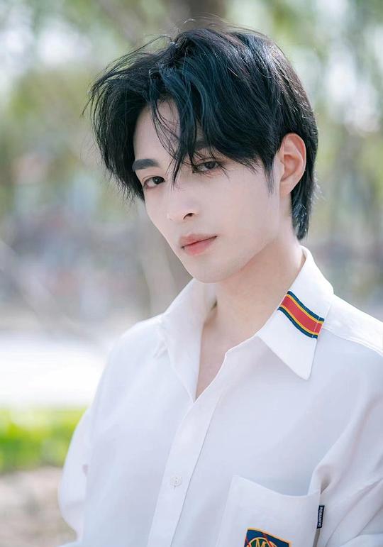 李启歌 Qige Li
