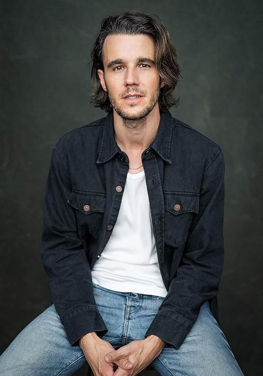 亚历山大·罗伯茨 Alexander Roberts