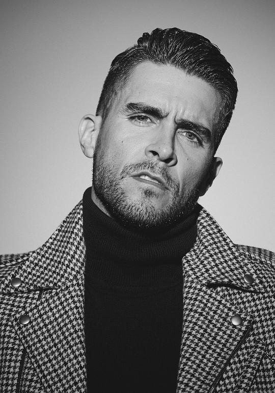 乔什·塞加拉 Josh Segarra