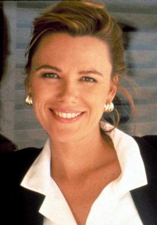 卢辛达·珍妮 Lucinda Jenney