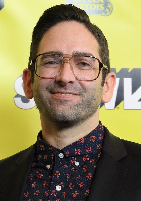 迈克尔·查维斯 Michael Chaves