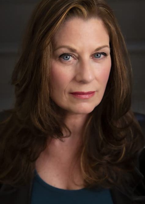 安吉拉·普莱斯 Angela Pierce