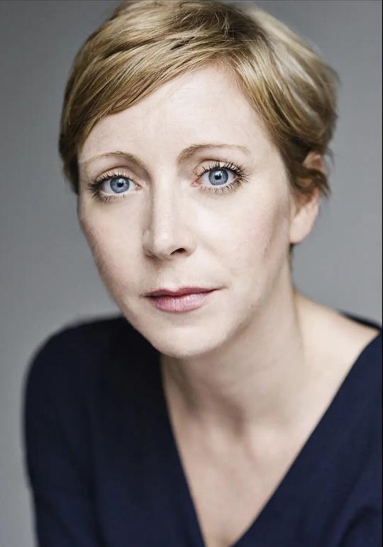 劳拉·霍沃德 Laura Howard