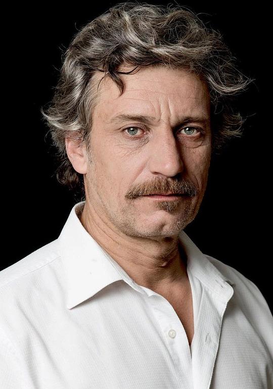 杰米·马克马努斯 Jaime McManus