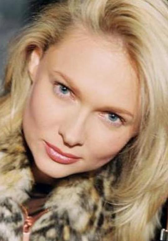 安娜·阿斯塔什金娜 Anna Astashkina