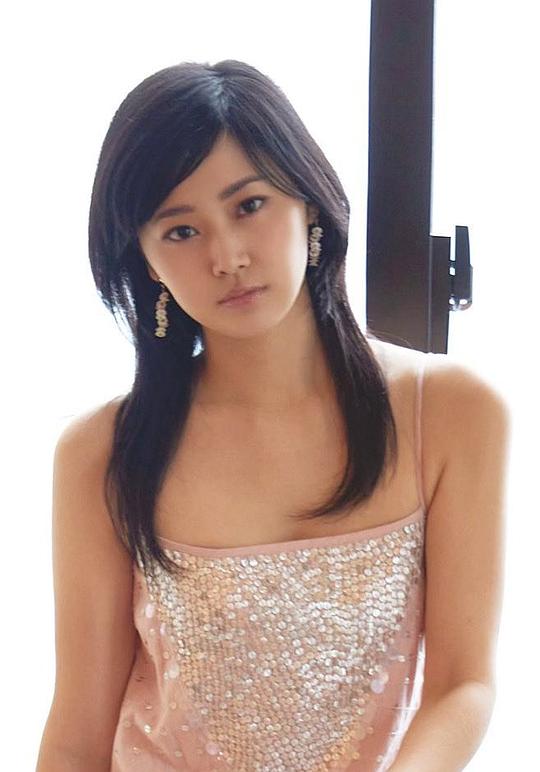 宫藤麻衣 Adone Kudo