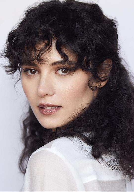 格拉蒂埃拉·布朗库西 Gratiela Brancusi